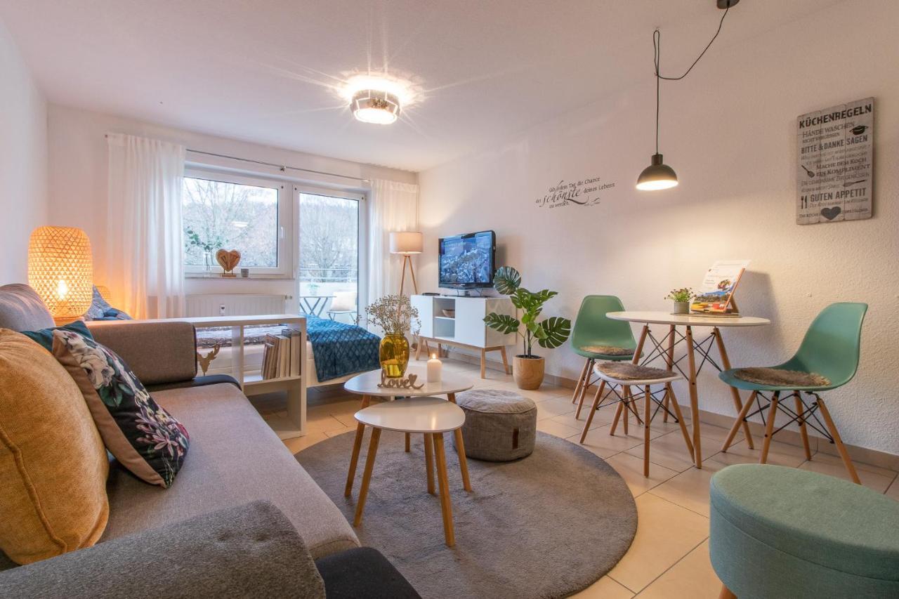 Modernes Apartment Im Gruenen I Balkon I Wlan I Stellplatz シュヴァルツェンベルク エクステリア 写真